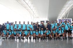 Bóng đá Việt Nam hôm nay: Thầy trò HLV Park Hang Seo lên đường. Futsal Việt Nam về nước