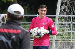 Đặng Văn Lâm lần đầu được CLB Cerezo Osaka đăng ký ở J1 League