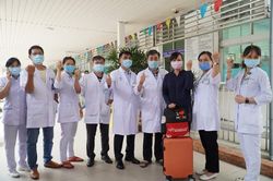 Điều 2 đội phản ứng nhanh từ Bệnh viện Chợ Rẫy đến Bắc Giang chống dịch