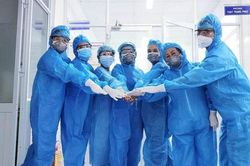 Bảo đảm sức khỏe y, bác sĩ làm nhiệm vụ trong thời gian dài