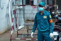 TP.HCM phong tỏa 10 điểm, cách ly nhiều nơi liên quan ca nhiễm nCoV