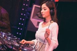 Thiên đường ăn chơi ở Hàn Quốc thoi thóp vì Covid-19
