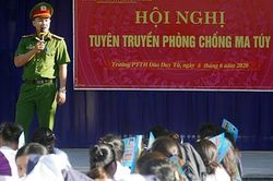 Bộ GD-ĐT ra văn bản 'không thể tin nổi': 'Phối hợp thí điểm thử ma túy cho học sinh, sinh viên'?