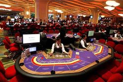Cho bạn vay tiền để vào casino chơi, bị phạt 100 triệu đồng