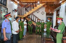 Kê khống 353 ngôi mộ chiếm đoạt hơn 700 triệu đồng