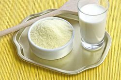 Sai lầm khi pha sữa cho con, các mẹ phải biết dừng lại