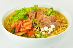 Nhỡ bữa phải ăn mì tôm cần áp dụng ngay 5 điều này để tránh 'rước độc vào thân'