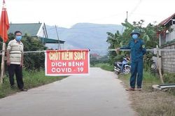 Vải thiều Bắc Giang canh giữ nghiêm ngặt như kho báu, tuyệt đối không COVID-19