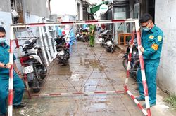 25 ca nghi mắc COVID-19, TP.HCM phong tỏa nơi giáo phái Phục Hưng hoạt động