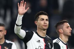 Cập nhật tin chuyển nhượng cầu thủ: Ronaldo thông báo sẽ chia tay; Chelsea gom tiền chốt Lukaku; Man City 'chi bạo'