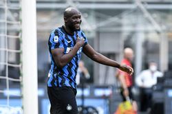 Chelsea tống khứ 5 'ông kễnh', gom tiền chốt đơn Lukaku