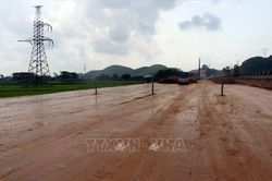 Chấn chỉnh nhà thầu vi phạm tiến độ cao tốc Cam Lộ - La Sơn