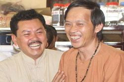Hoài Linh bị soi bằng chứng liên quan đến việc chữa bệnh của Võ Hoàng Yên ngay khi vừa phủ nhận dính líu đến 'lương y' này