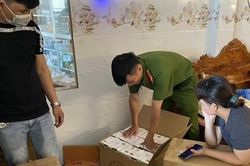 Kho hàng mỹ phẩm và thực phẩm chức năng 'khủng' không nguồn gốc