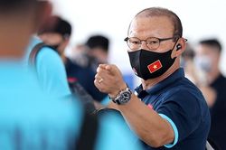 HLV Quốc Vượng: 'Tuyển Việt Nam sẽ có vé đi tiếp'