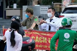 Phong tỏa chung cư cao cấp ở quận Tây Hồ liên quan chuyên gia người Nhật nhiễm SARS-CoV-2