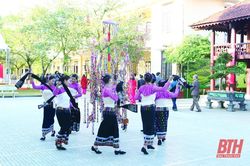 Huyện Lang Chánh giữ gìn bản sắc văn hóa trong các trường học
