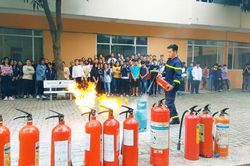 Muốn mở một lớp tập huấn và cấp chứng nhận về phòng cháy, chữa cháy tại công ty thì cần làm những thủ tục gì?