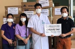 Cựu học sinh THPT chuyên Bắc Giang ủng hộ hơn 2,2 tỷ đồng chống dịch