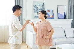 Cãi nhau với vợ, người đàn ông đau tim mà chết