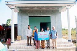 Hội Phụ nữ xã Ninh Trung bàn giao mái ấm tình thương cho phụ nữ nghèo