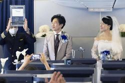 Chi tiền tổ chức đám cưới trên máy bay ở Nhật Bản
