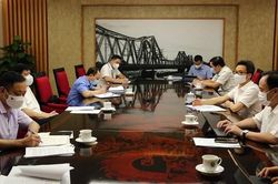 Phó Thủ tướng yêu cầu gỡ tất cả mọi vướng mắc để có vắc-xin Covid-19 sớm nhất