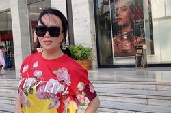 Phượng Chanel đăng ảnh ở nhà mùa dịch nhưng dân mạng lại chú ý đến vẻ hốc hác của nữ đại gia