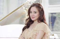 Vy Oanh đáp trả 'căng đét' khi bị xỉa xói 'đã làm được gì cho đời hay chưa'