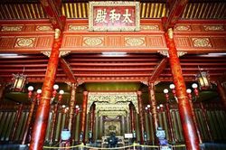 Khai quật khảo cổ cung điện nơi 13 vị vua triều Nguyễn đăng quang