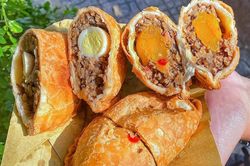 7 món bánh gợi nhớ hương vị tuổi thơ ở TP.HCM
