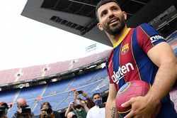 CHUYỂN NHƯỢNG 1/6: MU trả lương kỷ lục cho Ronaldo. Aguero ra mắt Barca