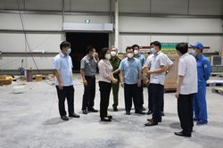 Bắc Ninh: Khẩn trương bố trí cho công nhân tạm thời ở nhà máy, điểm tập trung