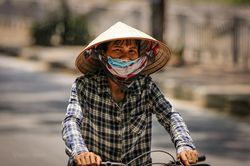 Hà Nội trong đợt nắng nóng đỉnh điểm kéo dài gần một tuần