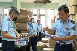 Hà Nội: Thu giữ gần 2.000 đồ chơi trẻ em mang tính bạo lực