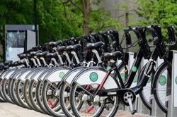 Hà Nội thí điểm mô hình xe điện 2 bánh miễn phí kết nối xe buýt và BRT