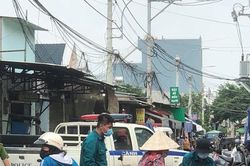 TP.HCM: Đôi vợ chồng trẻ bị bỏng trong căn nhà cháy, phía trước mùi xăng bốc lên nồng nặc