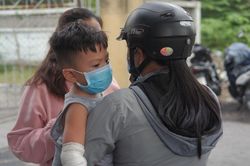 Vừa đón tin vui, vợ chồng trẻ ly biệt sau đám cháy