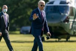 Ngân sách 6 nghìn tỷ USD của Biden gây bất lợi cho tầng lớp trung lưu và người có mức sống thấp