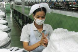Mỹ áp thuế chống bán phá giá sản phẩm sợi dún polyester của Việt Nam