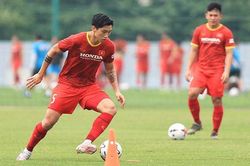 Đoàn Văn Hậu trở lại, HLV Park Hang Seo vơi bớt nỗi lo hàng thủ