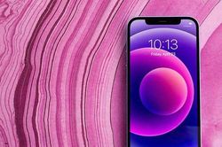 Lựa chọn khiến nhiều người băn khoăn: Nên mua iPhone 12 lúc này hay chờ iPhone 13?