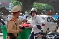 Cầm gạch tấn công CSGT, nam tài xế bị khởi tố