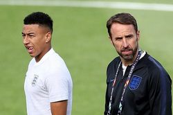 Tin bóng đá MU 3/6: MU đến gần Trippier. Lingard vẫn còn cơ hội dự EURO