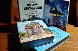 Nhà nghiên cứu văn hóa dân gian Ngô Văn Ban trình làng tập sách mới