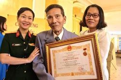 Năm đầu tiên thực hiện xét tặng danh hiệu Nghệ sĩ nhân dân, Nghệ sĩ ưu tú theo Nghị định mới
