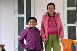 'Chuyện tình cổ tích' của cặp vợ chồng khuyết tật