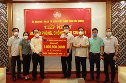 VNPT ủng hộ 400 tỷ đồng vào Quỹ vaccine phòng COVID-19