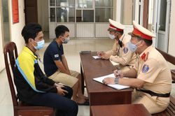 Ninh Bình: Phát hiện, thu giữ 1,1 tấn thực phẩm không rõ nguồn gốc