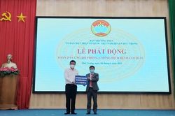 Đức Trọng: Tiếp nhận gần 1 tỷ đồng ủng hộ phòng chống Covid-19